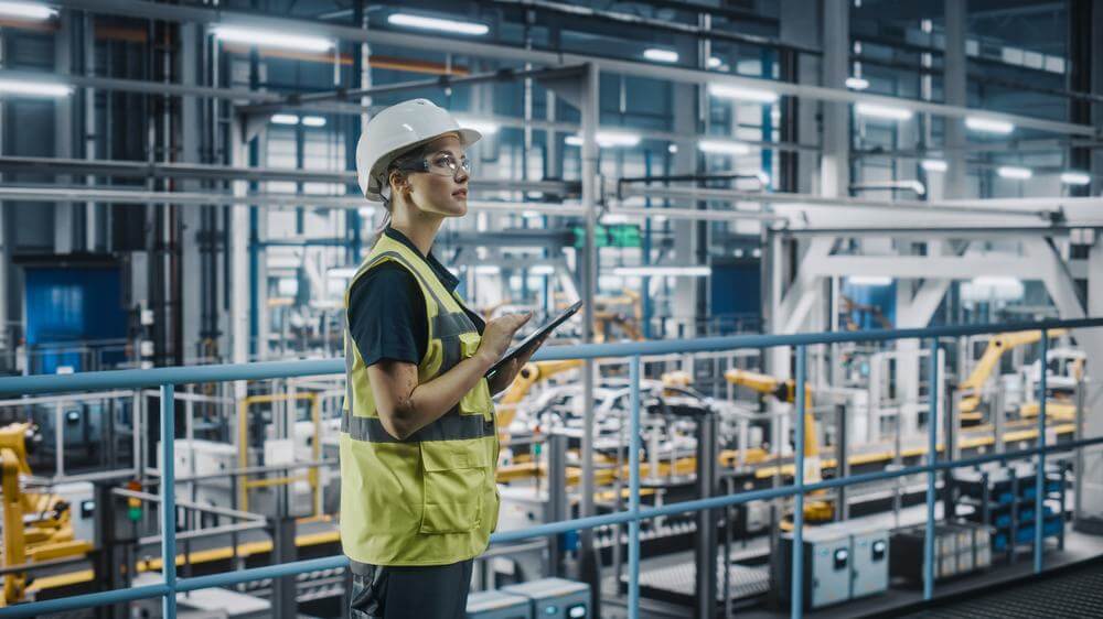 OEE Software for CAPEX vs OPEX Decisions in Manufacturing (2026)