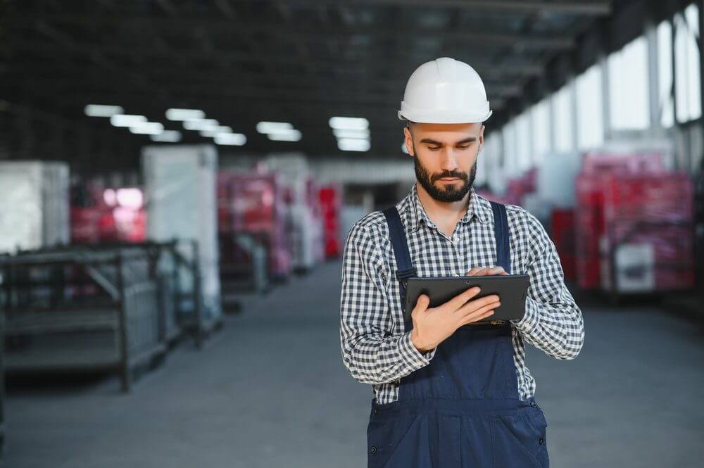 Fabrico vs. Tulip Interfaces: Manufacturing Software Comparison (2026)