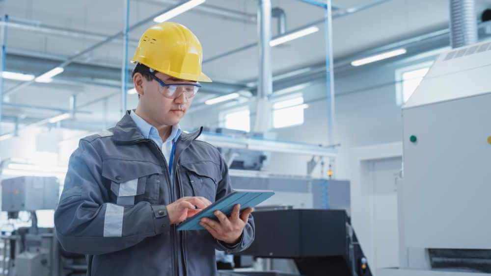 The Master Data of Inefficiencies: Why Your 2026 Strategy Fails Without Clean OEE + Maintenance Data