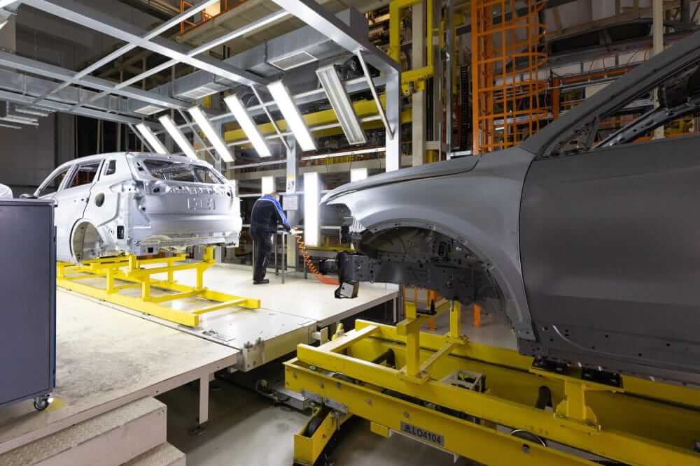 OEE para la fabricación de automóviles: Requisitos de TPM de IATF 16949 y eficiencia de la línea de producción