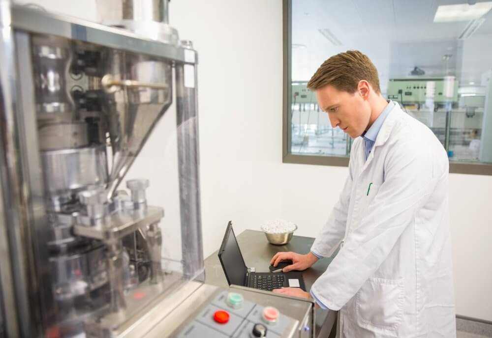 5 Best CMMS Software for Cosmetics & Personal Care Manufacturing (2025)