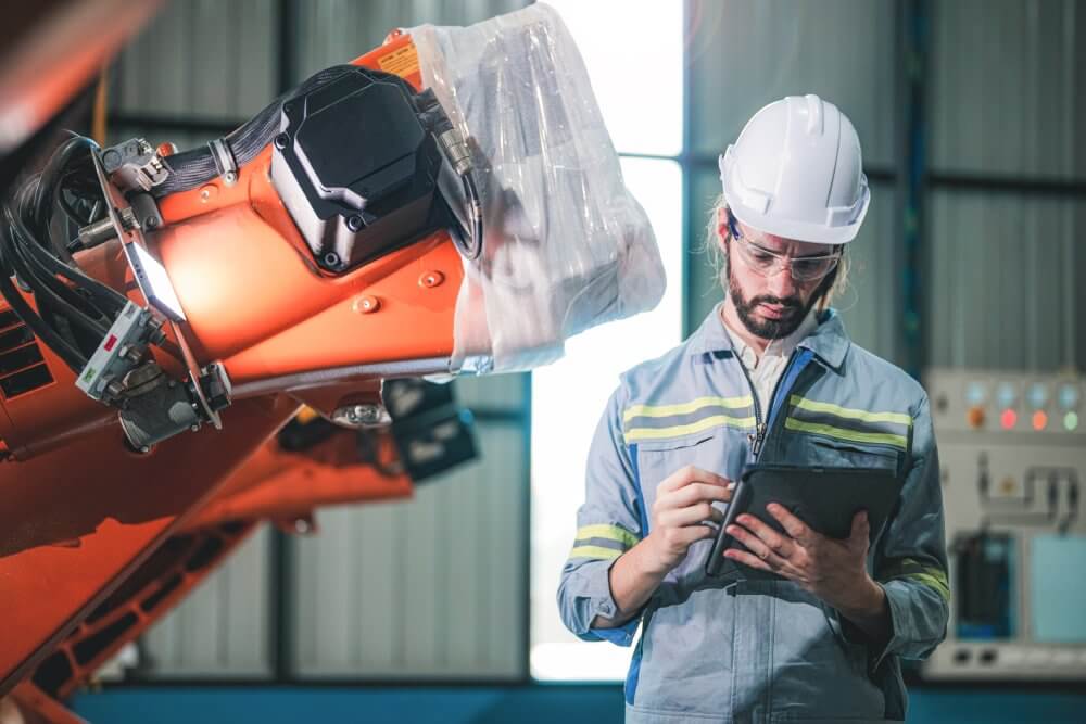 5 Best CMMS Software for Electronics Manufacturing (SMT & PCB) - 2025 Review