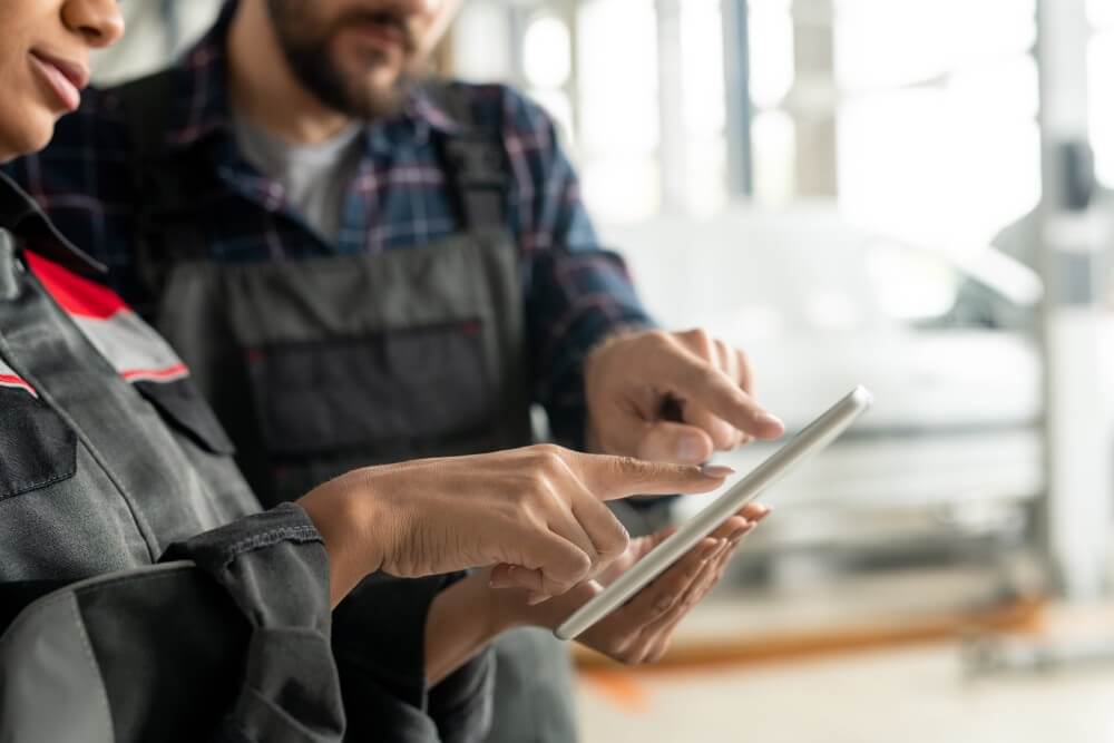 5 Best CMMS Software for Rubber Manufacturing (2025 Review)