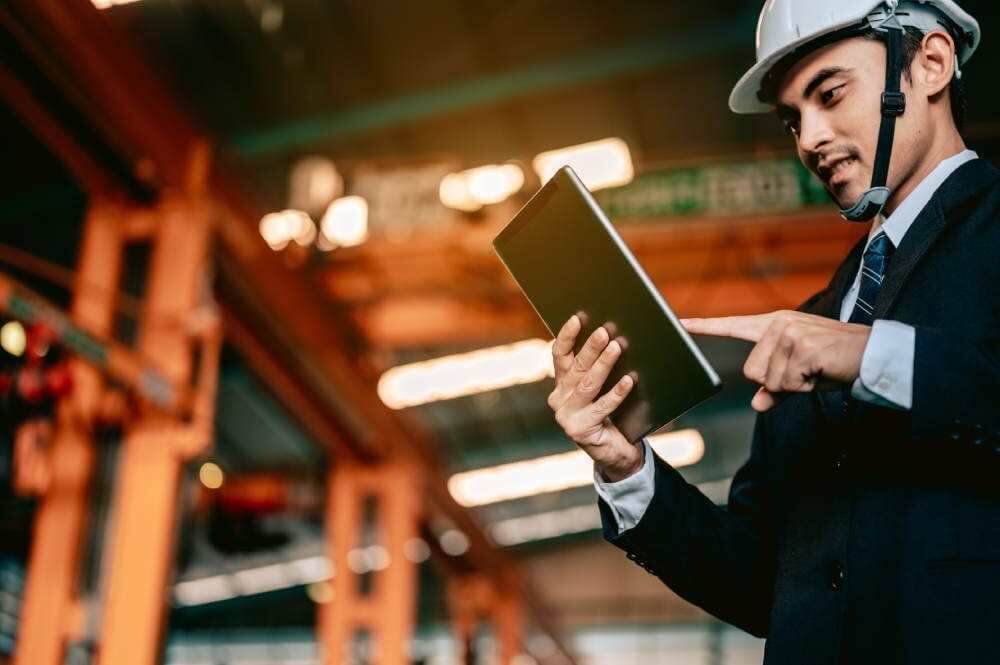 Best CMMS Software for Brick and Clay Manufacturing: The 2026 Guide