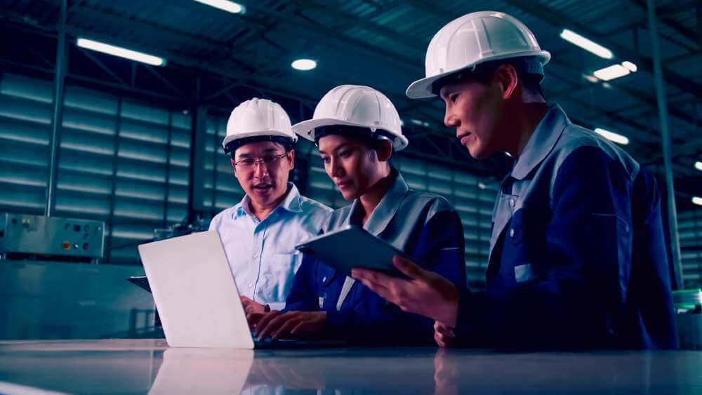 Best CMMS Software for Superconducting Magnet and Quantum Computing Equipment Manufacturing (2026)