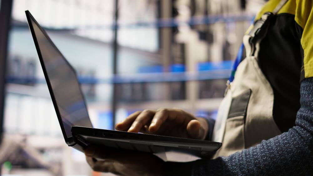 5 Best OEE and CMMS Platforms for Medical Device Cleanroom Assembly Groups: 2026 Review