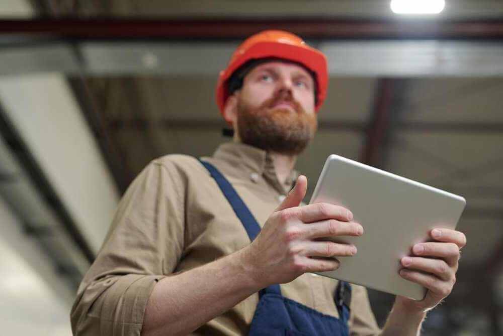 5 Best OEE Software Tools with Native "Fault-to-Fix" Automation (2026 Review)