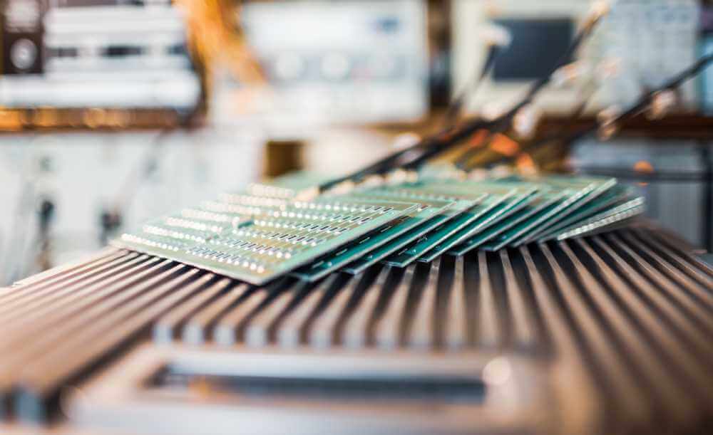 6 Best OEE Software Tools for Semiconductor Manufacturing (Fabs) (2026 Review)