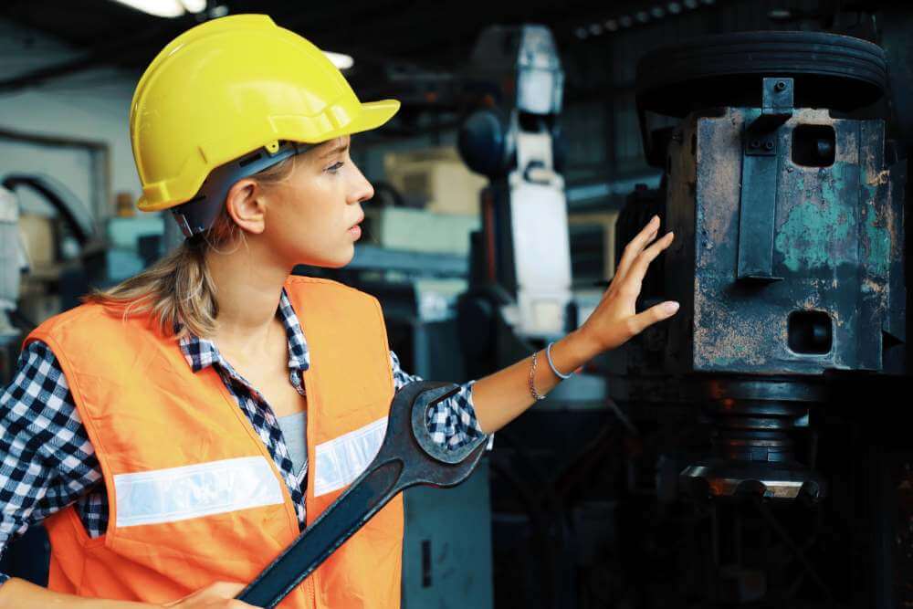 CMMS Software to Prevent Maintenance-Induced Failures in Manufacturing (2026)