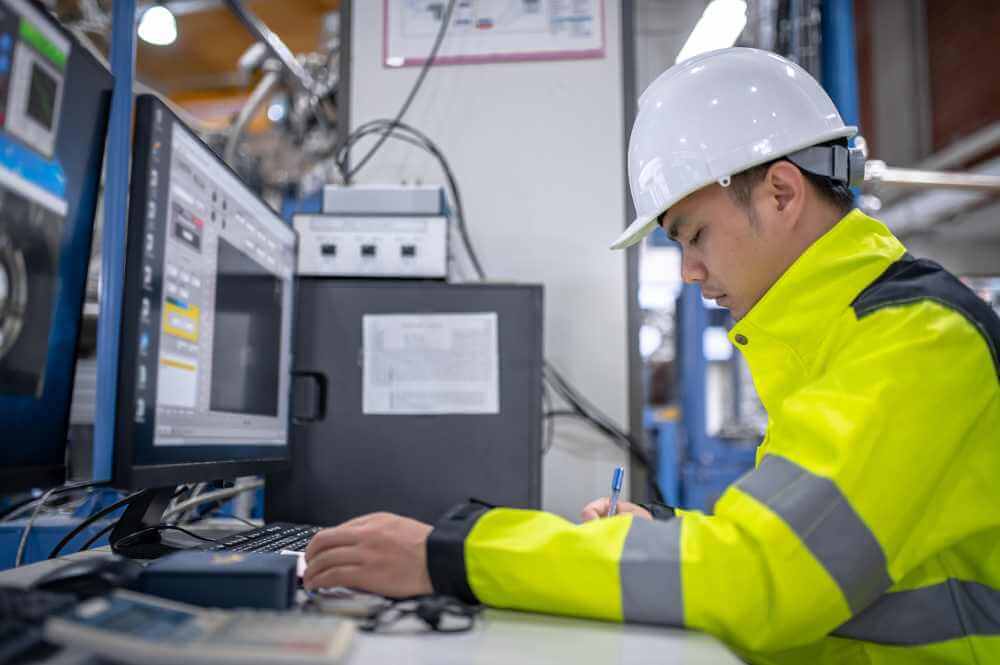 Reclaiming the 10%: How to Crush Micro-Stops with Computer Vision and Integrated OEE