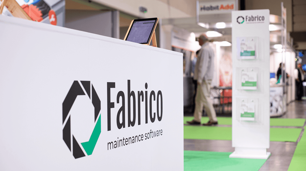 Fabrico vs TrakSYS: Connected OEE Platform vs Complex MES for Manufacturers