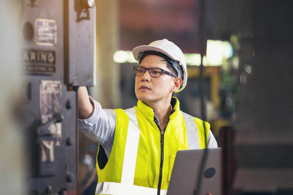 How to Reduce Manufacturing Lead Time (2026 Guide)