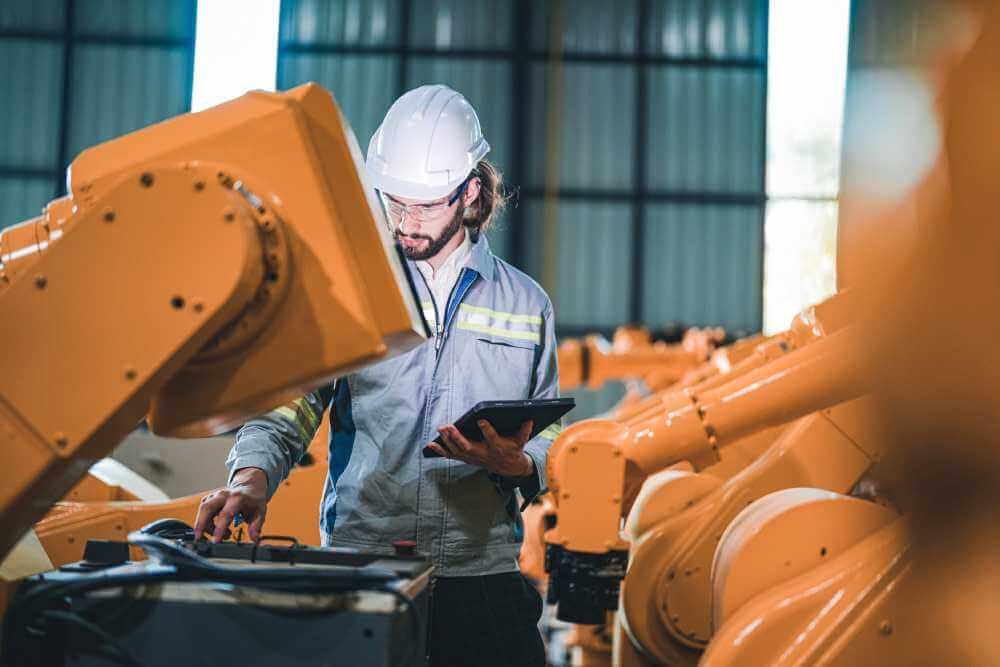 Maintenance Knowledge Base Software: Building the "Factory Brain" (2026 Guide)