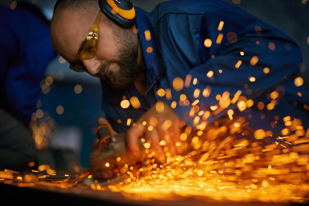 Best CMMS Software for Steel Pipe and Tube Manufacturing: The 2026 Guide