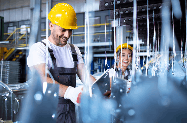 OEE vs Availability: Why High Availability Can Still Mean Low OEE