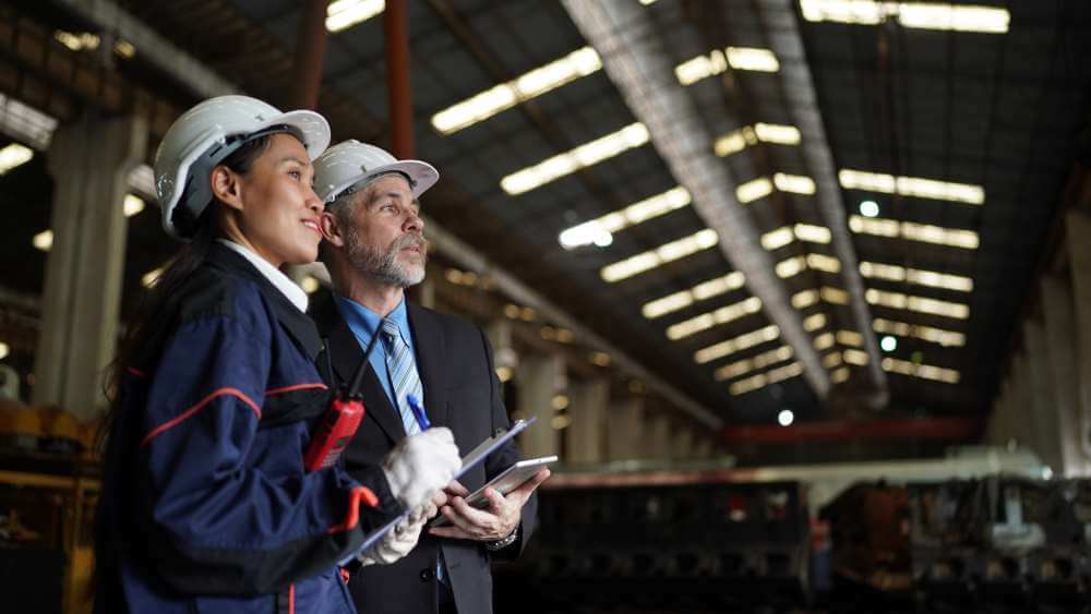 The OEE ROI Calculator: 5 Revenue Leaps You Miss Without Integrated CMMS