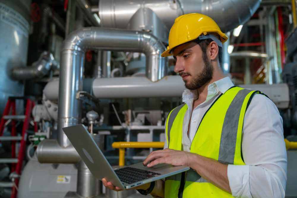 Operationalizing OEE: The Difference Between Reporting Losses and Reclaiming Revenue