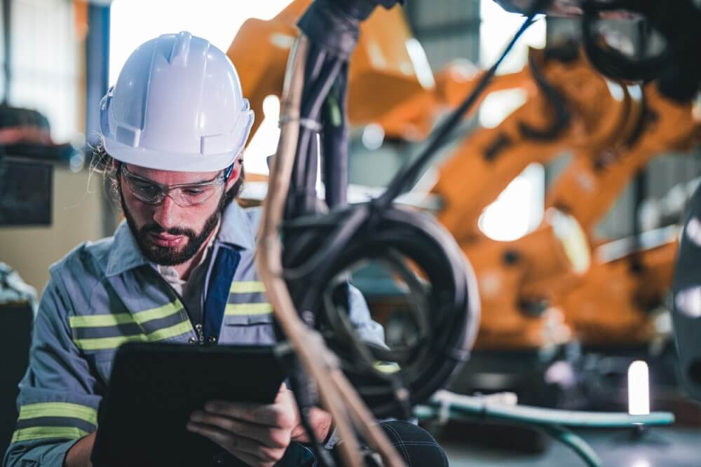 Overall Equipment Effectiveness (OEE): A Complete Guide