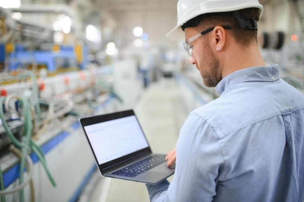 How to Reduce Unrecorded Downtime in Manufacturing