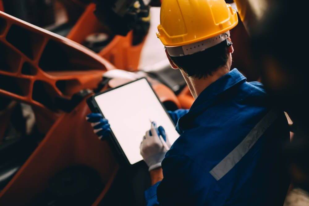 Why Preventive Maintenance Fails: The "82% Rule" of Reliability (2026)